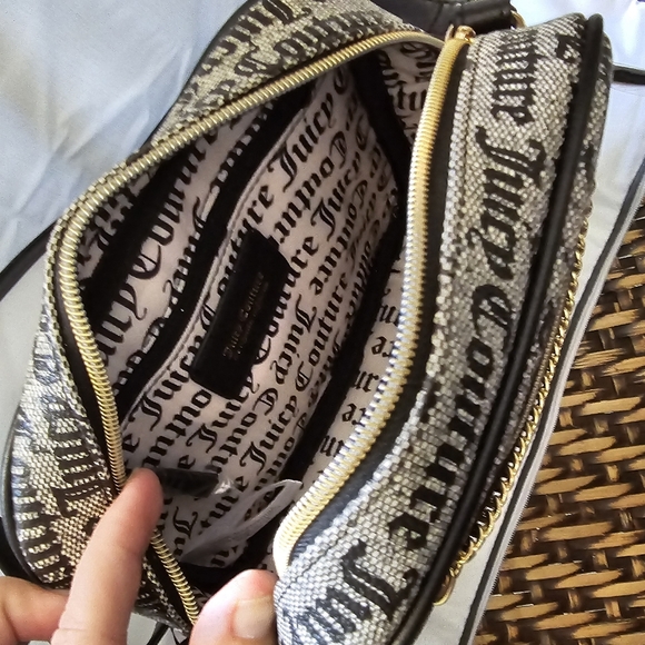 Juicy Couture Chain Up Crossbody *NWT* Logo Shoulder Bag - Picture 4 of 9